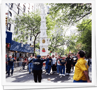 Giglio Boys in Columbus Day Parade 2004