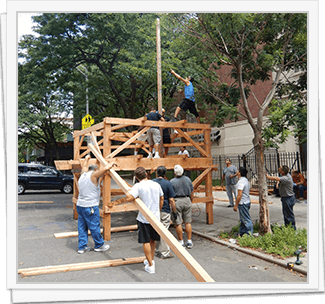 2016 East Harlem Giglio Build